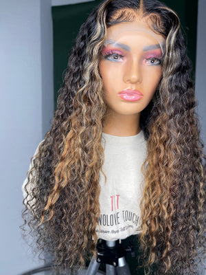 Highlighted Deep Wave Hair 5x5 Lace Closure Unit